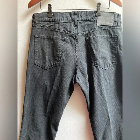 Hugo Boss black straight leg  denim jean Sz 35 - Picture 4 of 11